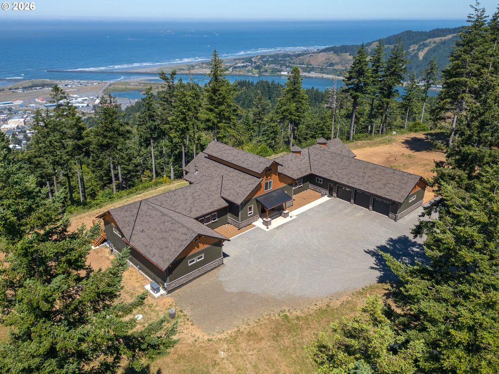94840 Grizzly Mountain Roa, Gold Beach