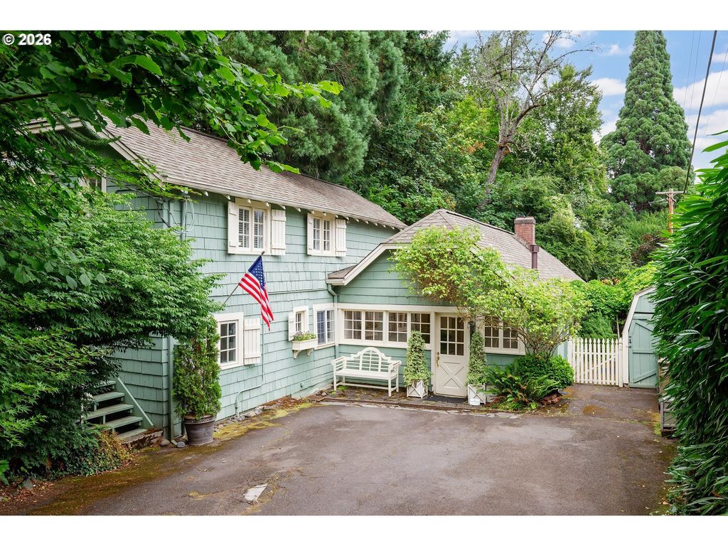 2805 Glenmorrie Dr, Lake Oswego