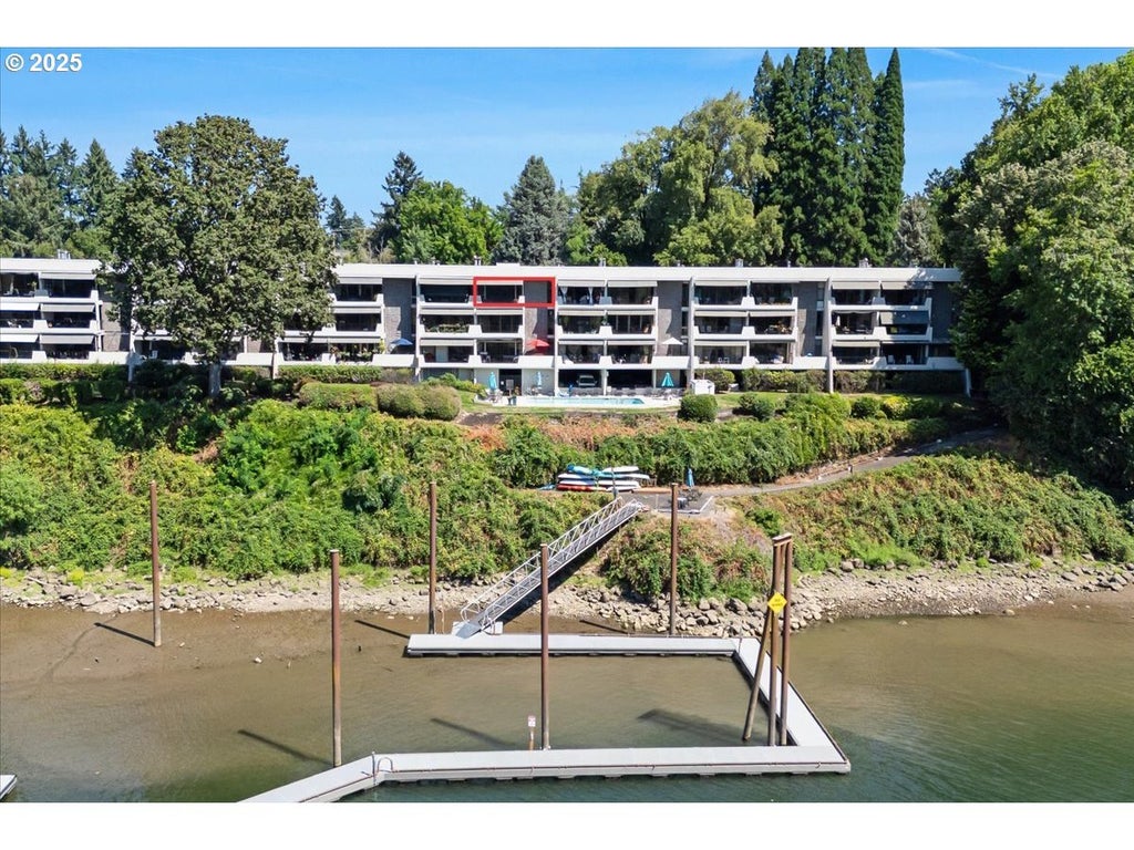 790 Se Webber St 305, Portland