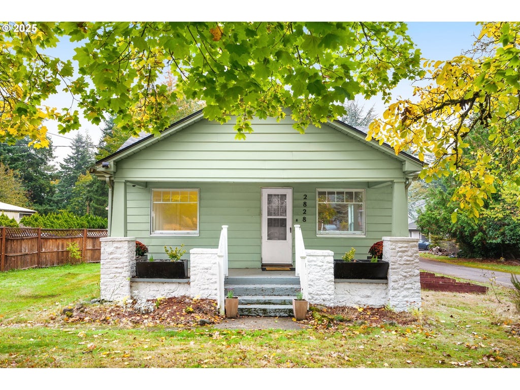 2828 Se 131st Ave, Portland