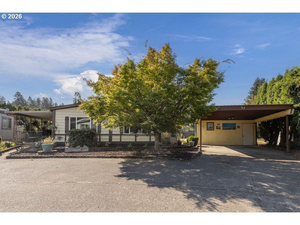 1602 Ne Riverside Dr 37, McMinnville
