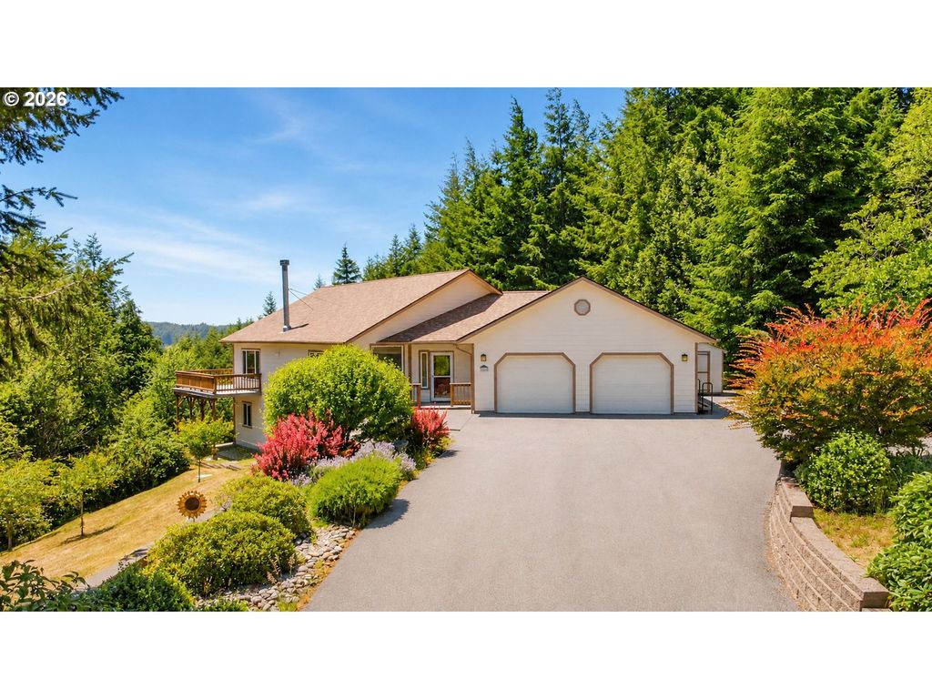 93764 Coho Ln, Coos Bay