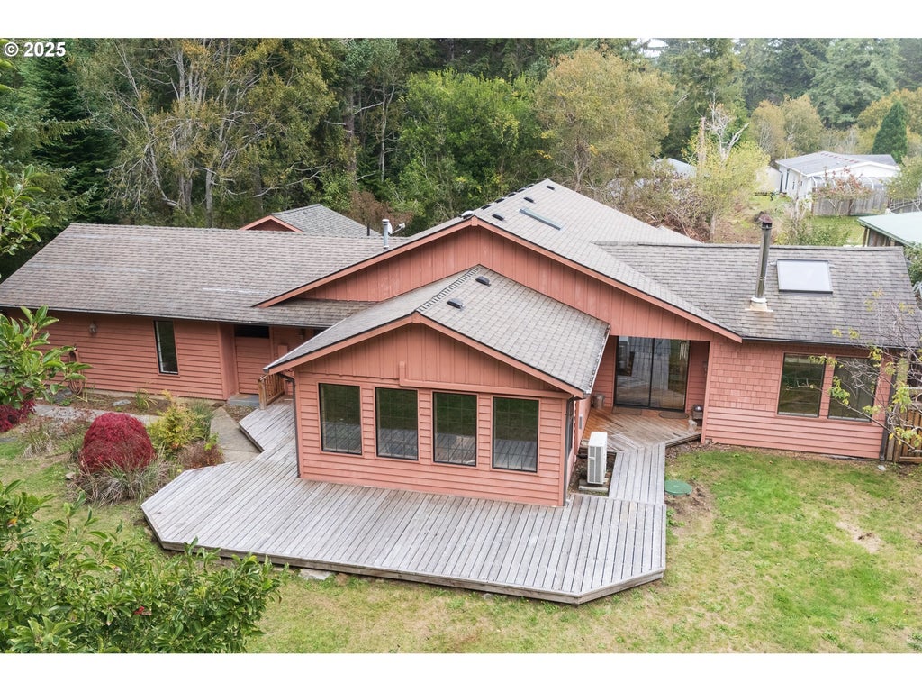 780 Michigan Ave, Bandon