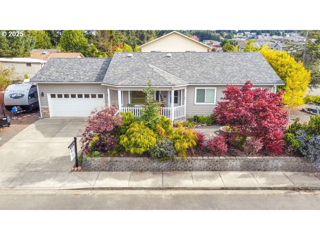 693 Fillmore St, Coos Bay