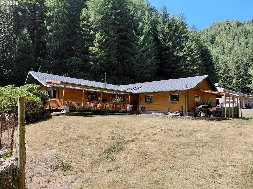 1860 Oar Creek Rd, Reedsport