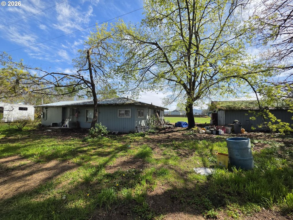 3910 S Santiam Hwy, Lebanon