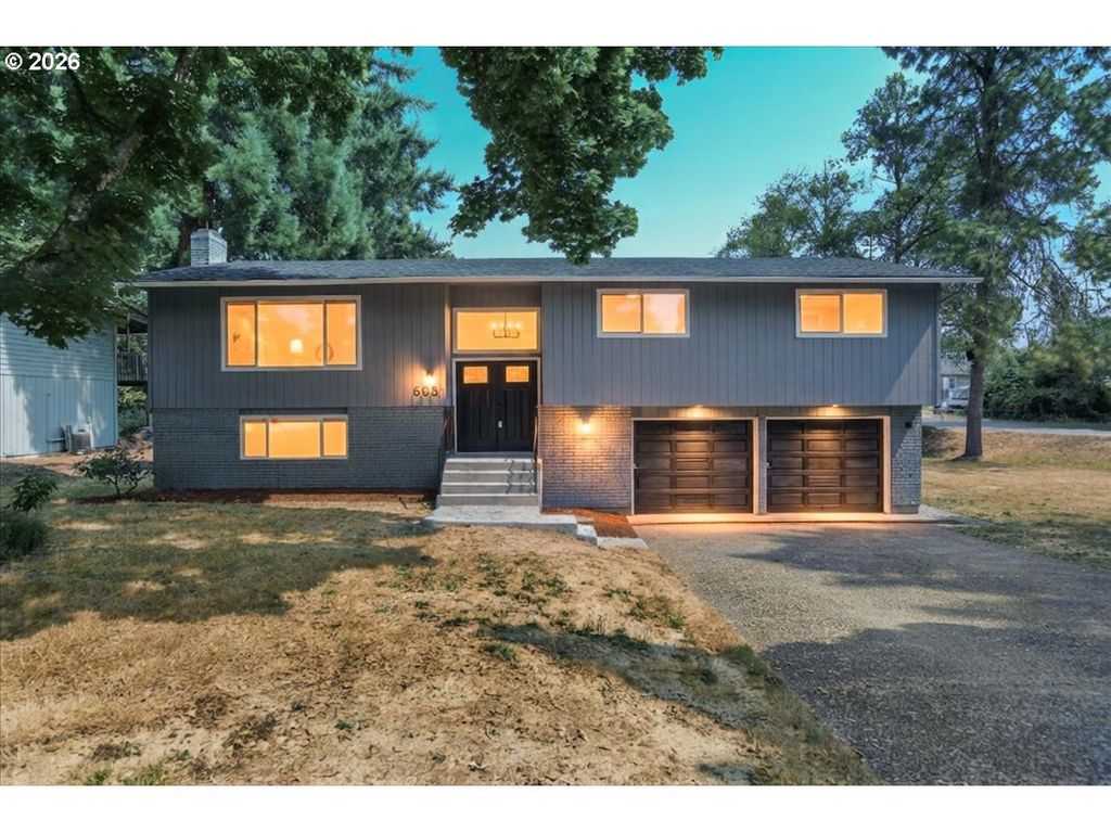 605 Ne 8th Ave, Battle Ground