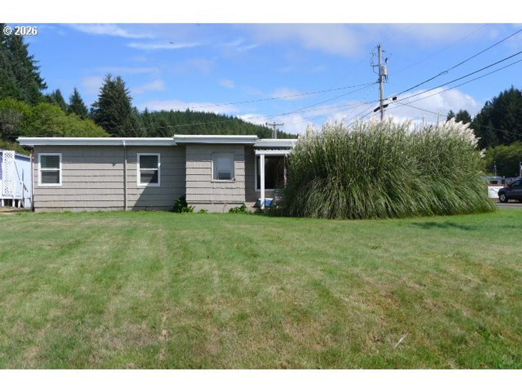 255 Beach Blvd, Winchester Bay