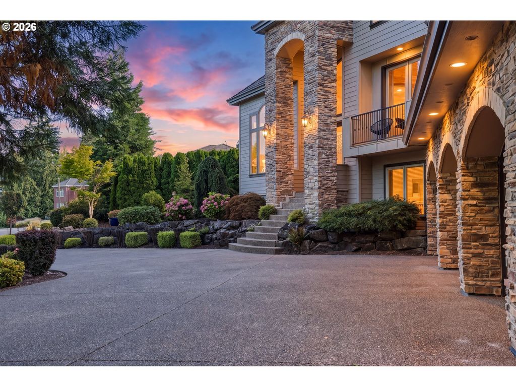 3390 Quail Ridge Ct, West Linn