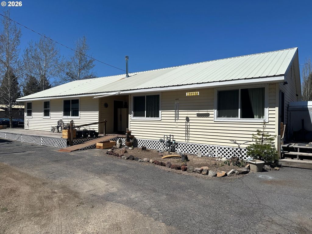 136350 Main St, Crescent