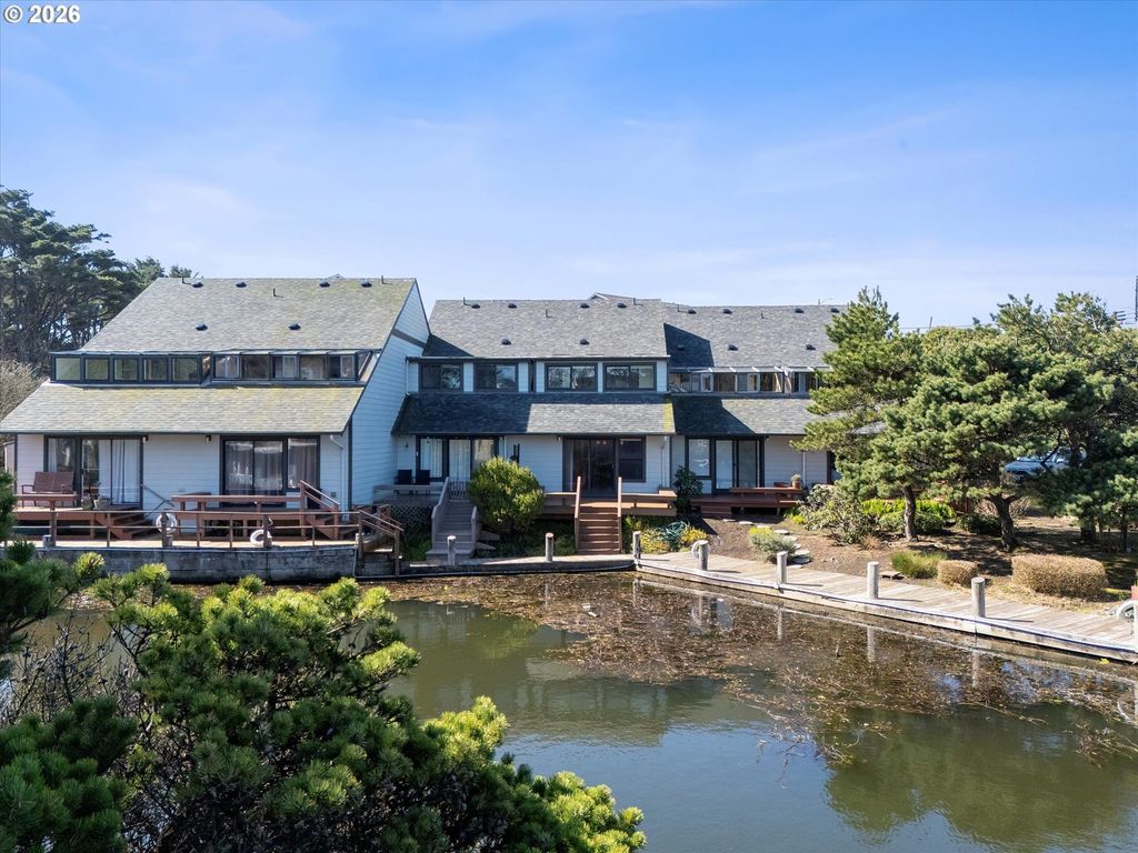 180 Se Highway 101 #17, Lincoln City