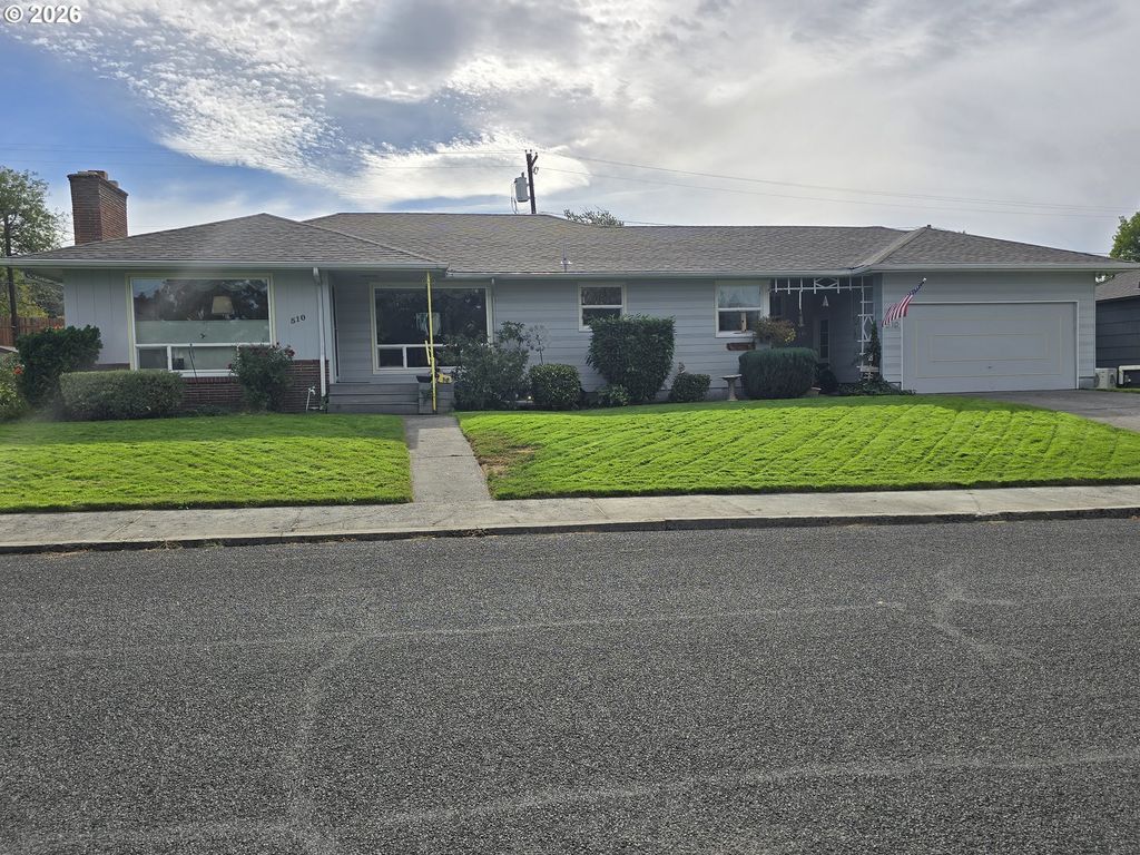 510 W 7th St, The Dalles