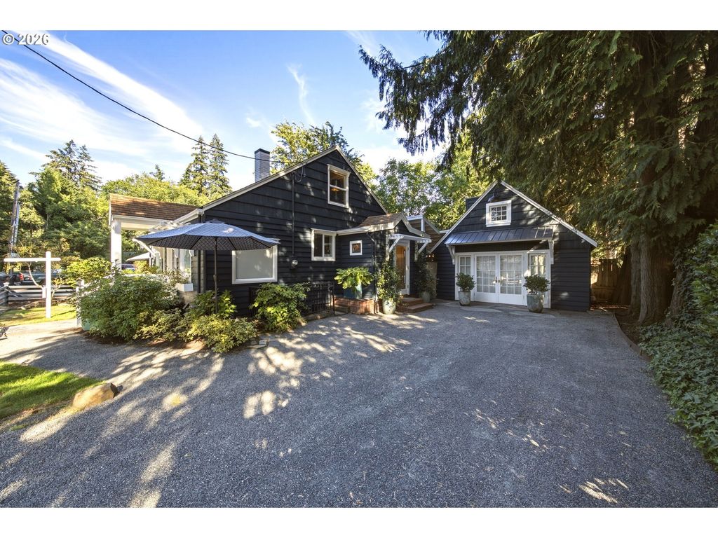 4428 Sunset Dr, Lake Oswego