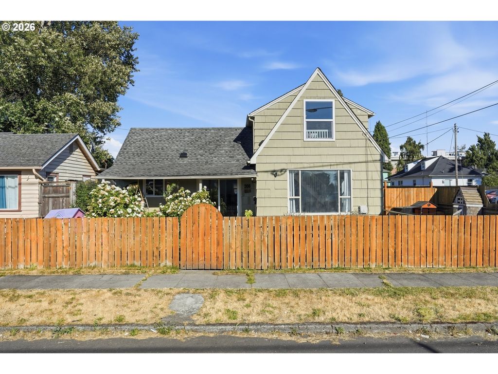 208 Sw 3rd Ave, Kelso