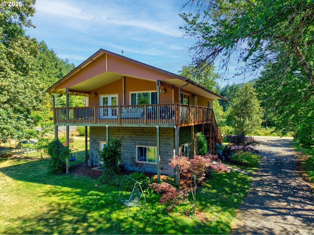 123 Burchard Dr, Scottsburg