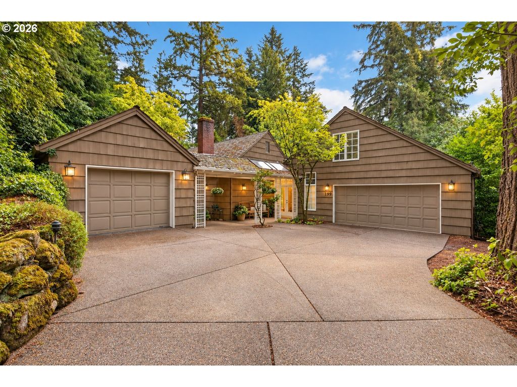 199 Pine Valley Rd, Lake Oswego