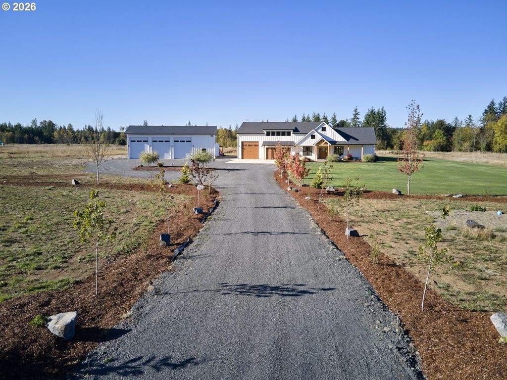 422 Park Rd, Winlock