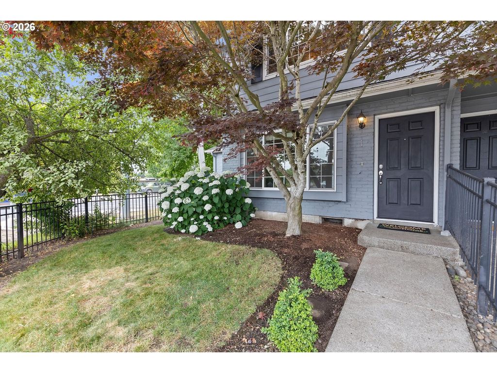 1255 Nw Trail Ave 1, Portland