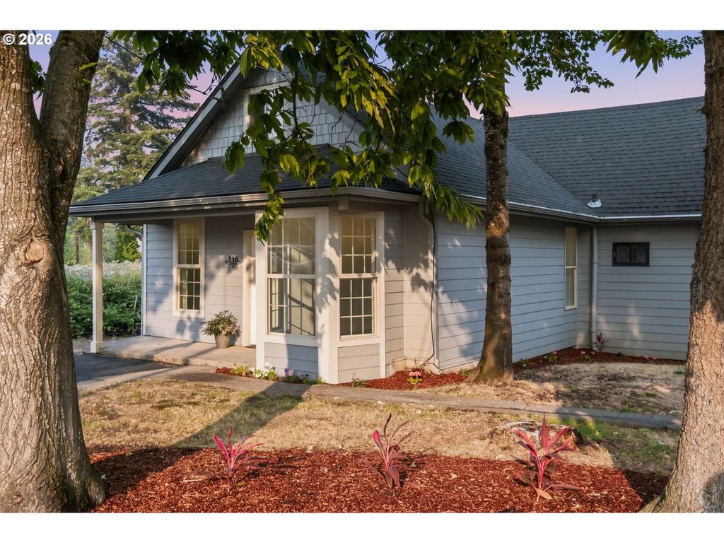 146 D St, Woodburn