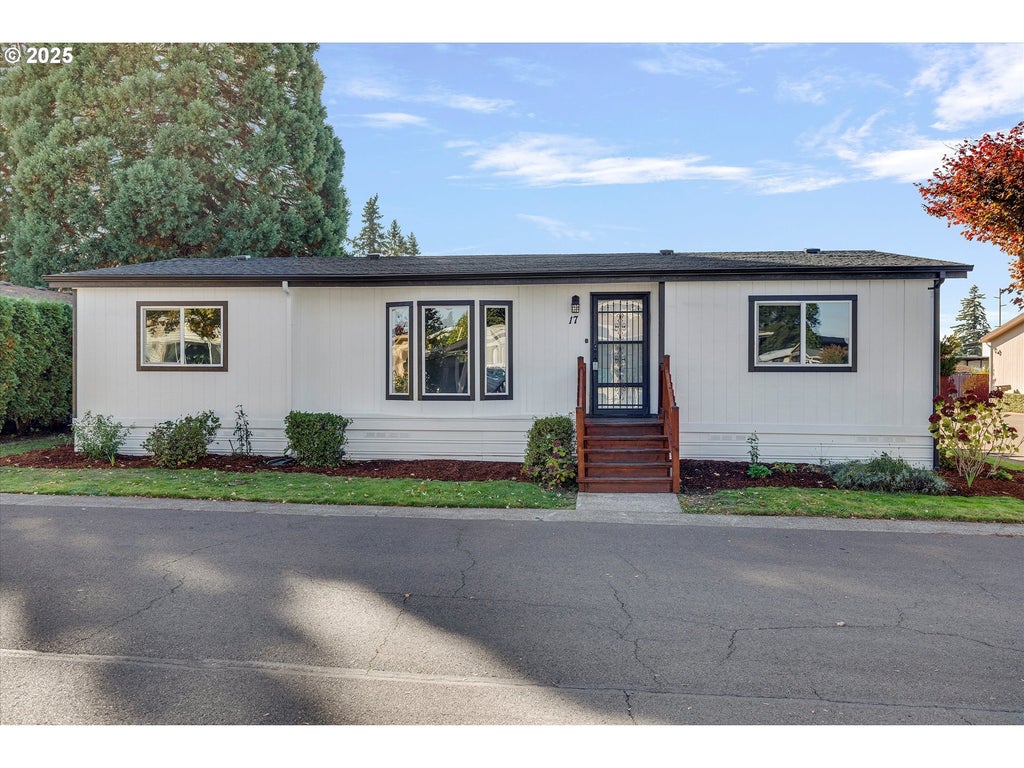 835 Se 1st Ave 17, Canby