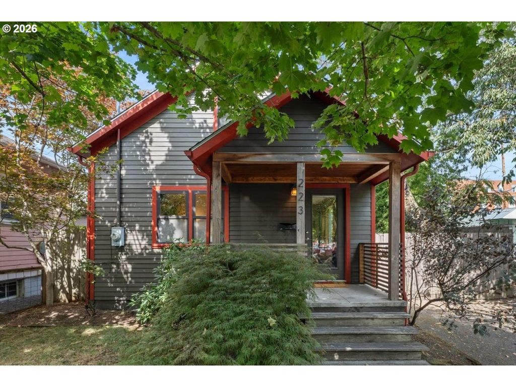 223 N Ivy St, Portland