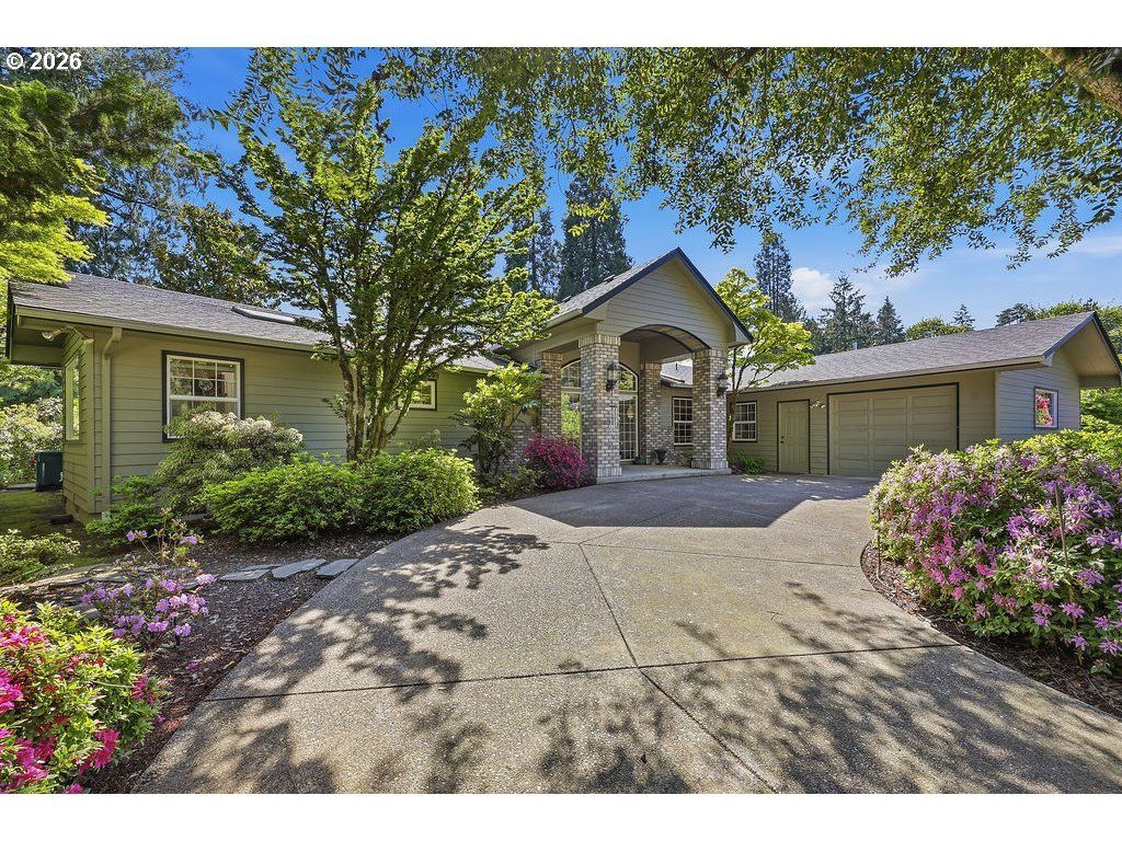 42000 Holden Creek Ln, Springfield