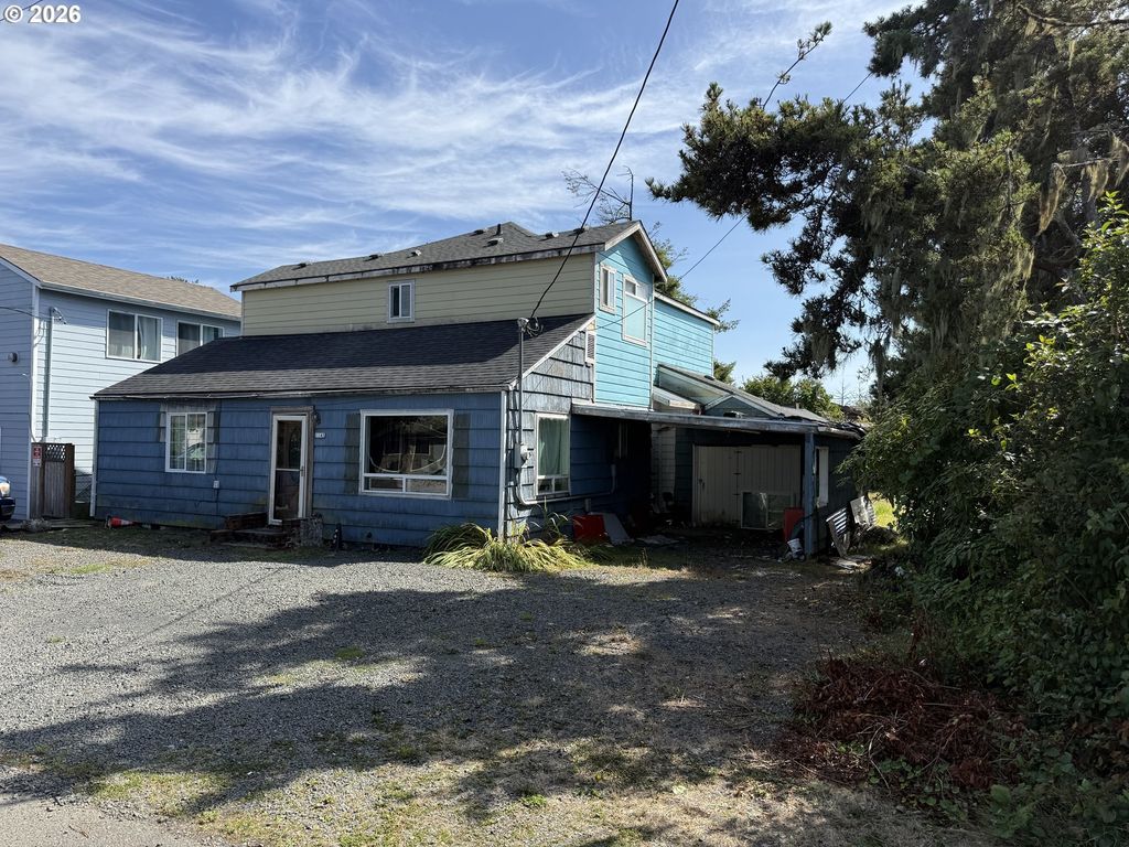 1145 Avenue, Seaside