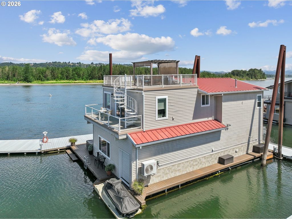 19609 Ne Marine Dr B18, Portland