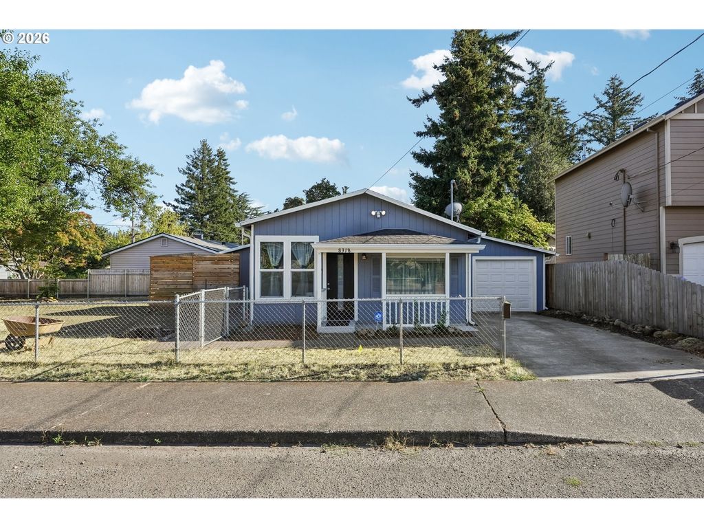 8318 Se Knapp St, Portland