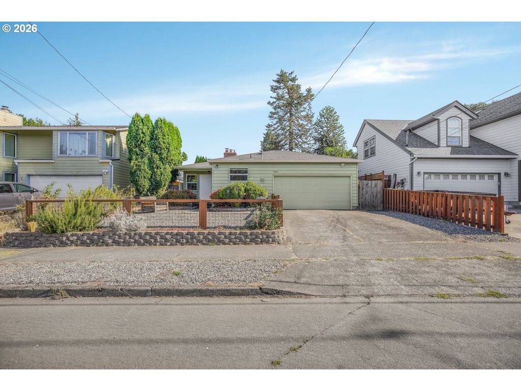 7927 N Edison St, Portland
