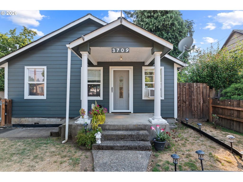 3709 U St, Vancouver