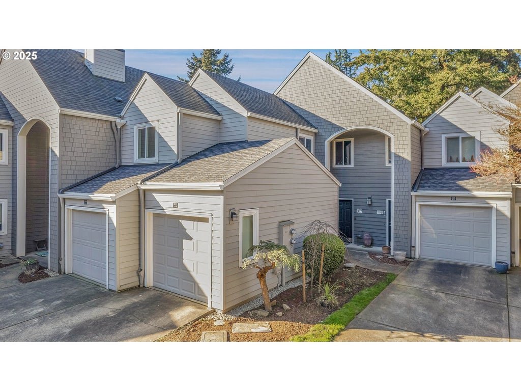 5225 Jean Rd 307, Lake Oswego
