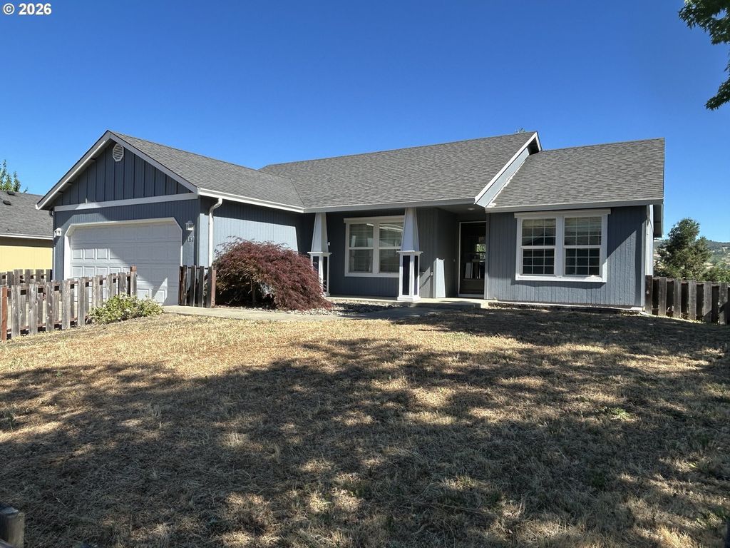 150 Umpqua View Dr, Roseburg