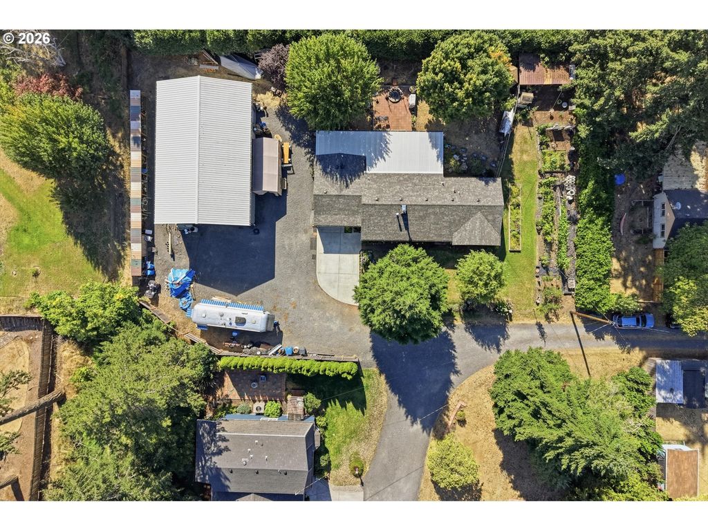 1270 E Jefferson St, Stayton