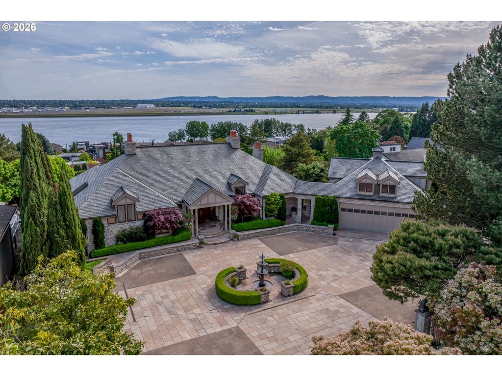 7803 Se Evergreen Hwy, Vancouver