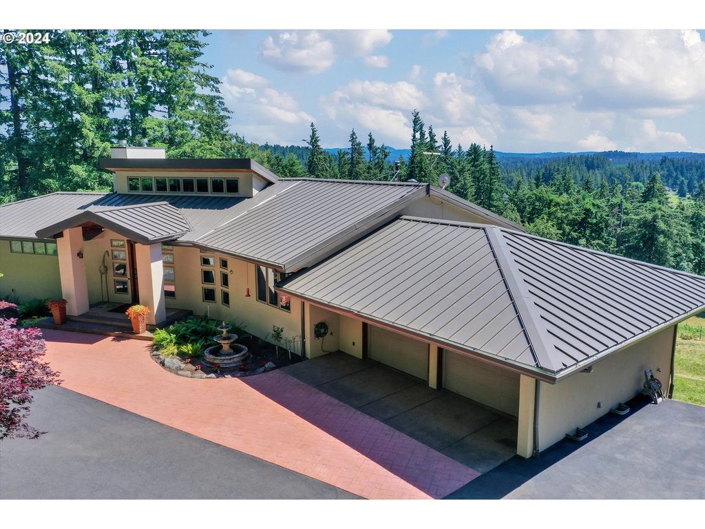 15765 S Bradley Rd, Oregon City