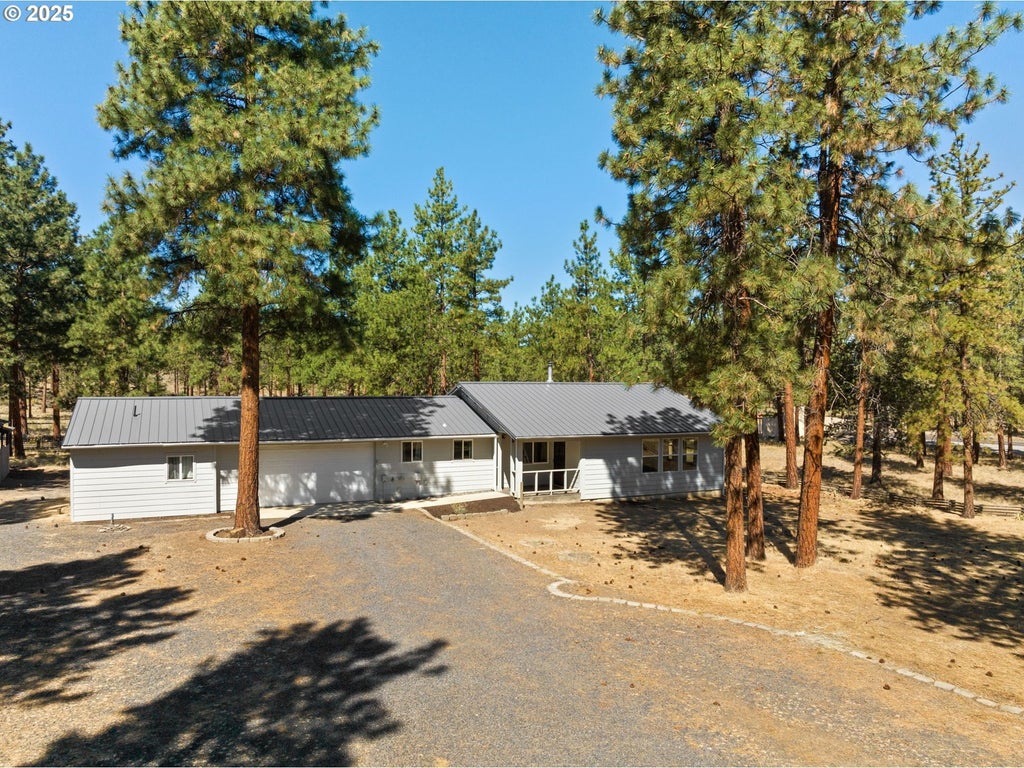 70127 Appaloosa Dr, Sisters