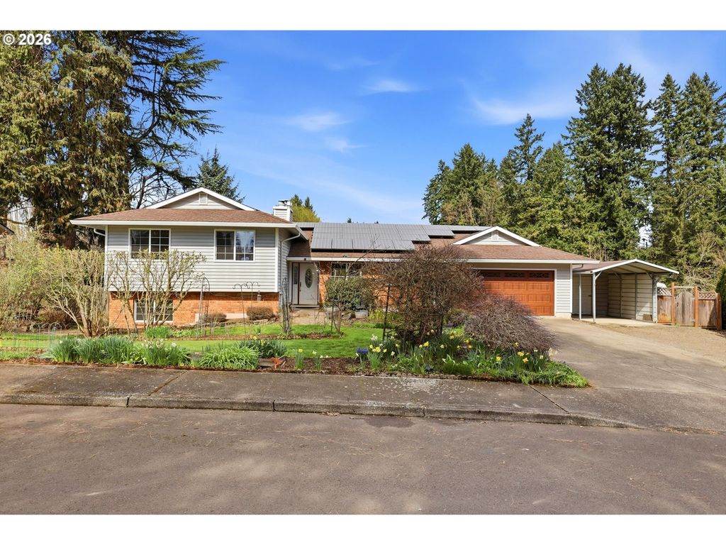 2055 Se Oak Crest Dr, Hillsboro