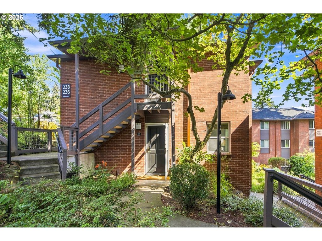 236 Ridgeway Rd 16a, Lake Oswego