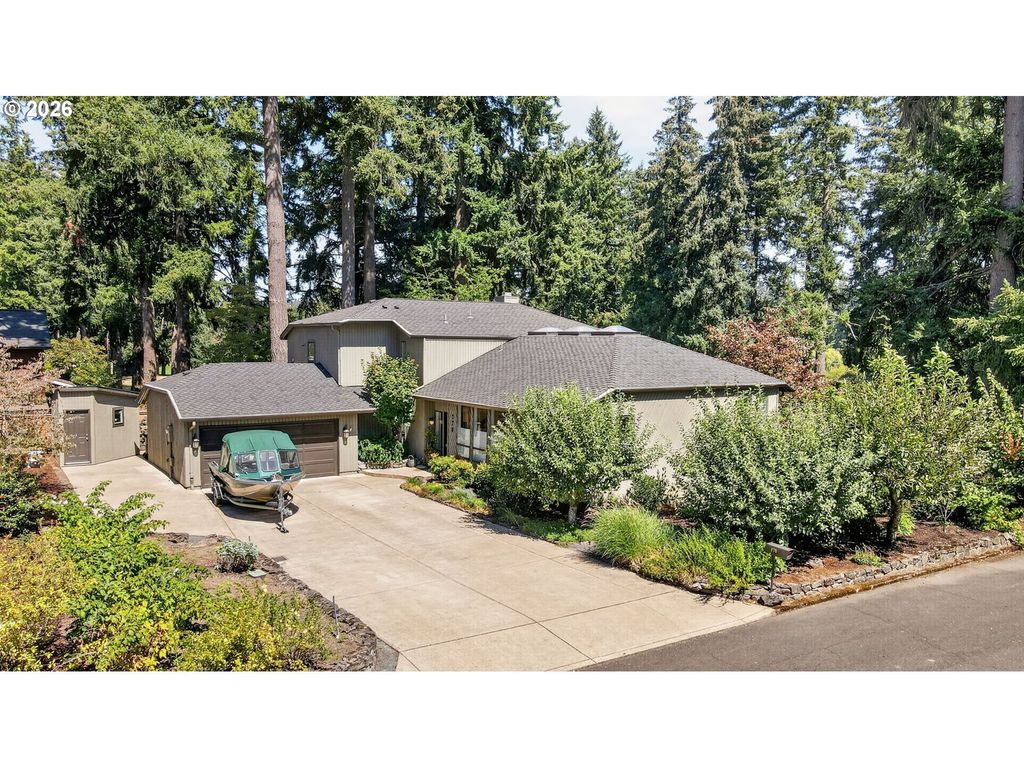 770 Ne 31st Pl, Canby