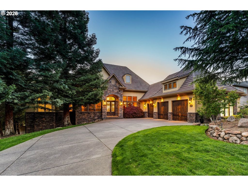 5637 Saddle Ridge Dr, Medford