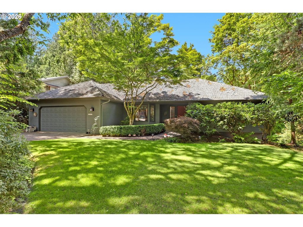 1933 Sw Broadleaf Dr, Portland