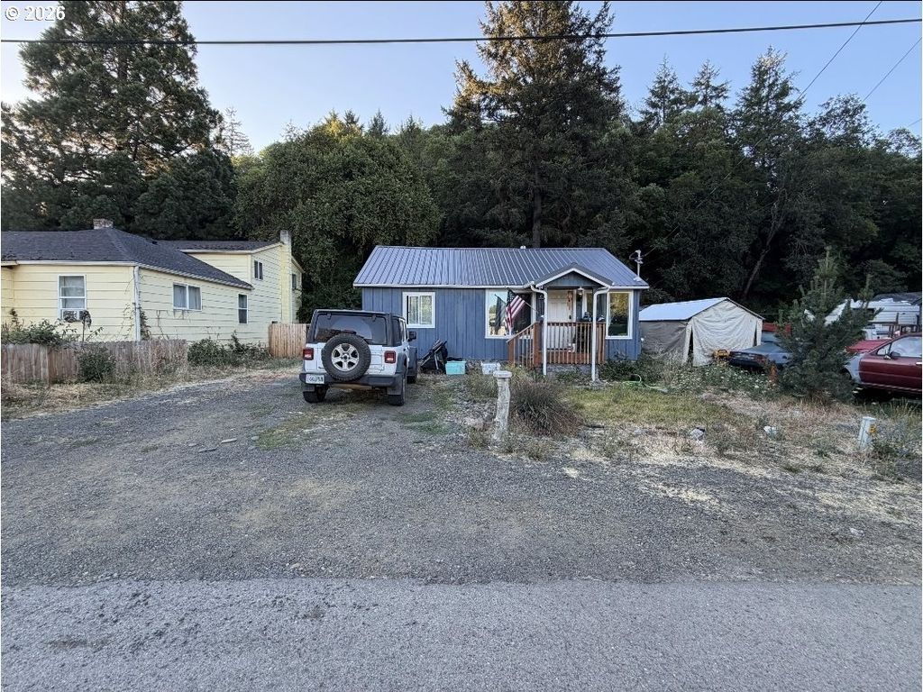 147 Se Pete Ave, Myrtle Creek