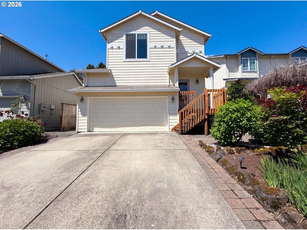 3344 Oakcrest Dr, Forest Grove
