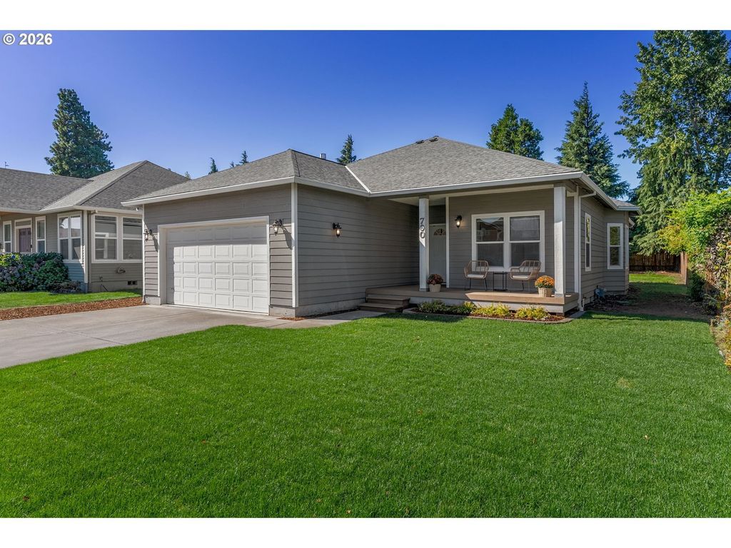 790 Henderson Rd, Hood River