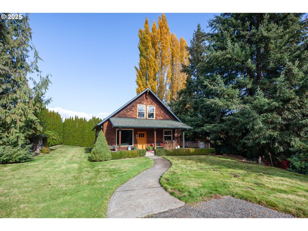 3056 Highway 35, Hood River