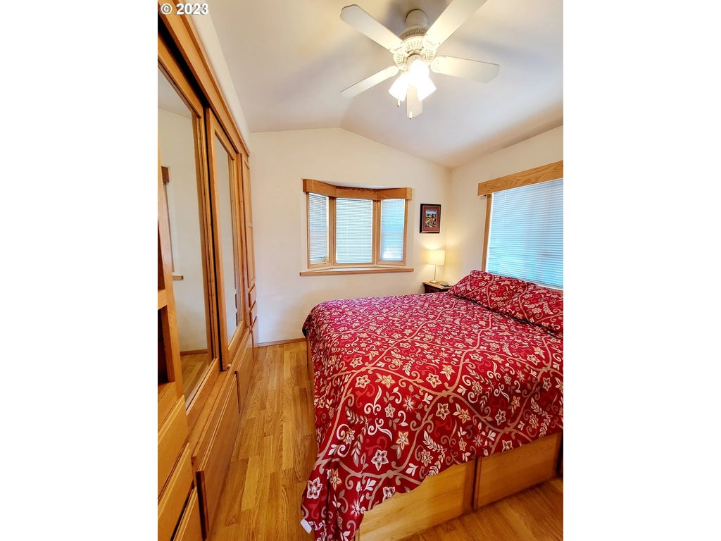 19921 Whaleshead Rd T6, Brookings OR Brookings Cabin Homes For Sale