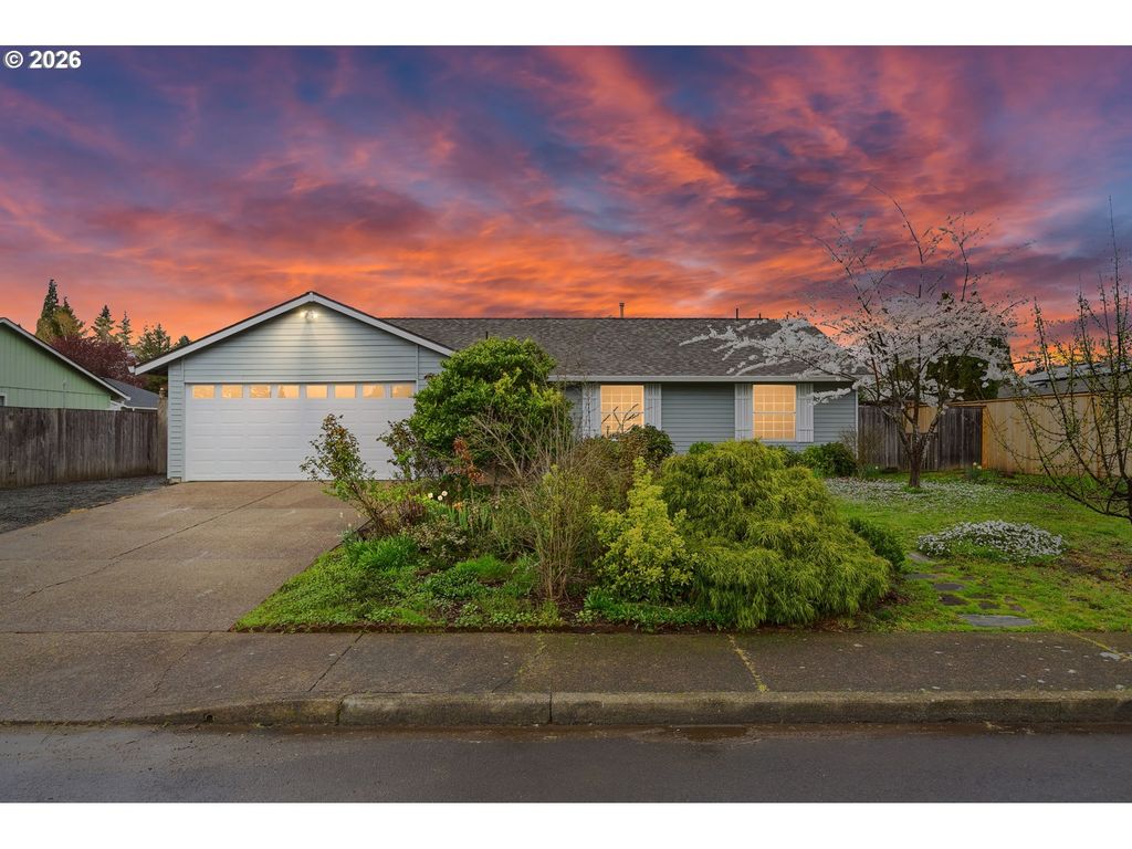 3823 Ne Lincoln St, Hillsboro