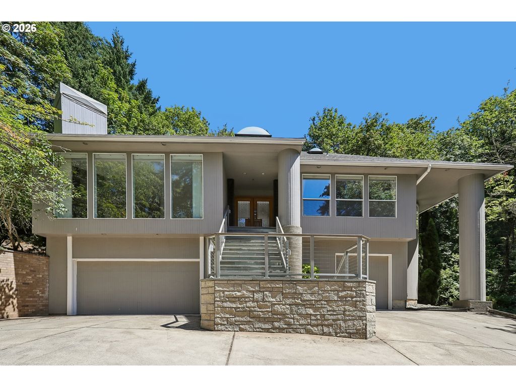 10838 S Southridge Dr, Portland