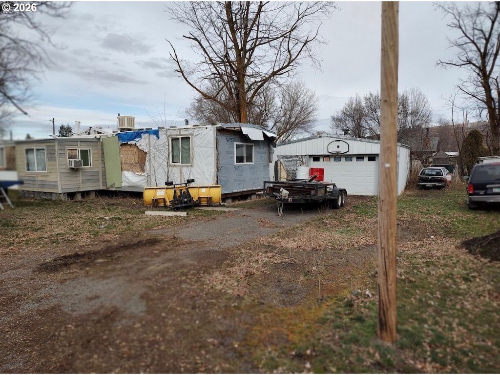 425 N 12th Ave, Elgin